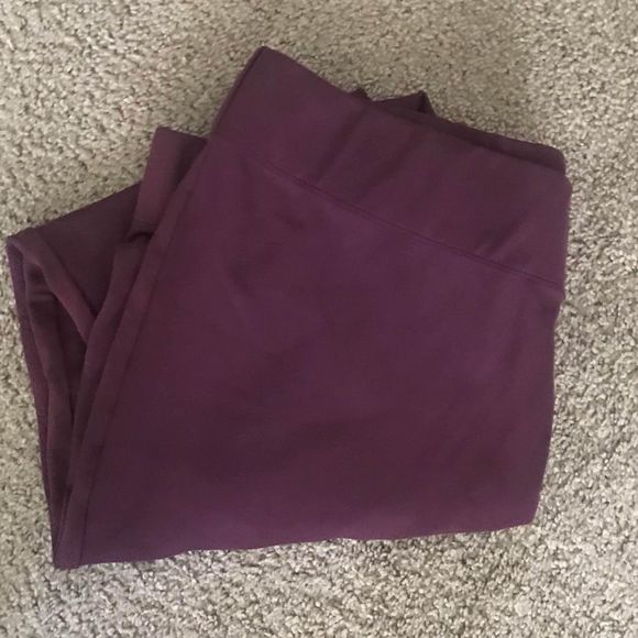 Ellos Women’s Size 2x 26-28 Maroon Legging Style Pants Zippers On Bottom - Picture 1 of 5